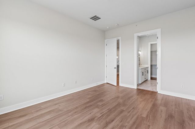 4507 E Martin Luther King Jr BLVD 133, Austin, TX 78721