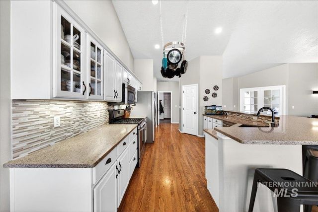 2180 E Dworshak Ct, Meridian, ID 83642