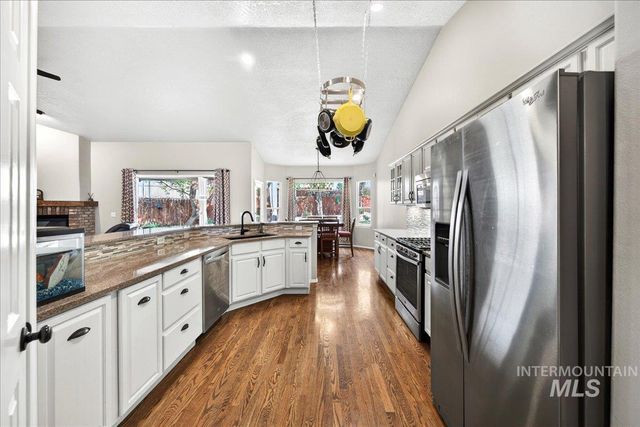 2180 E Dworshak Ct, Meridian, ID 83642