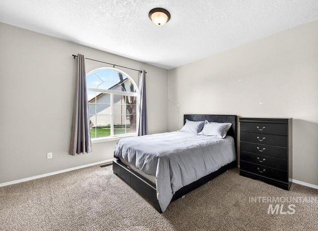 2180 E Dworshak Ct, Meridian, ID 83642