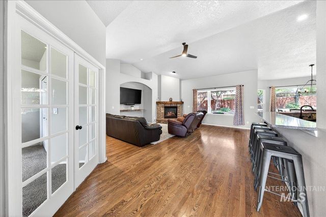 2180 E Dworshak Ct, Meridian, ID 83642