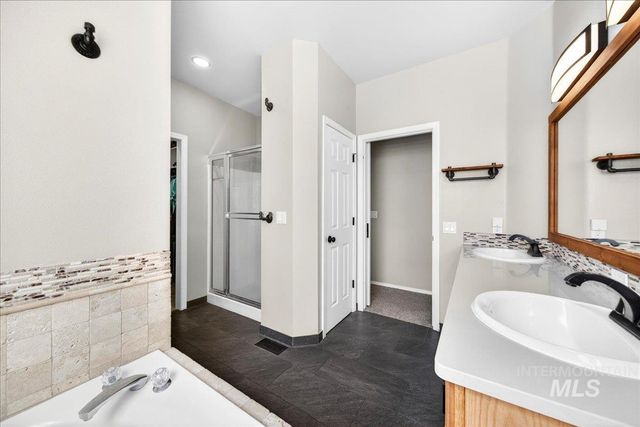 2180 E Dworshak Ct, Meridian, ID 83642