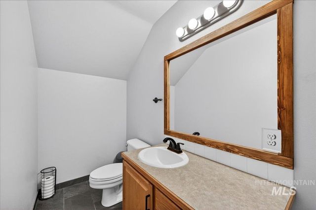 2180 E Dworshak Ct, Meridian, ID 83642