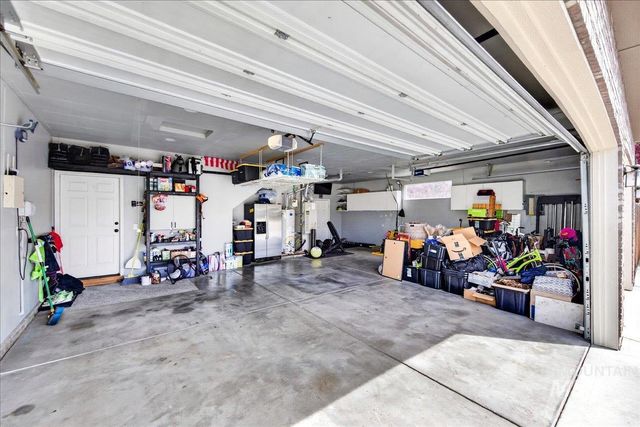 2180 E Dworshak Ct, Meridian, ID 83642