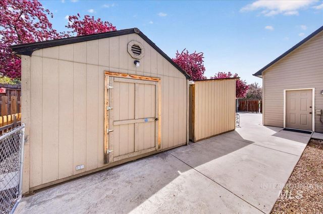 2180 E Dworshak Ct, Meridian, ID 83642