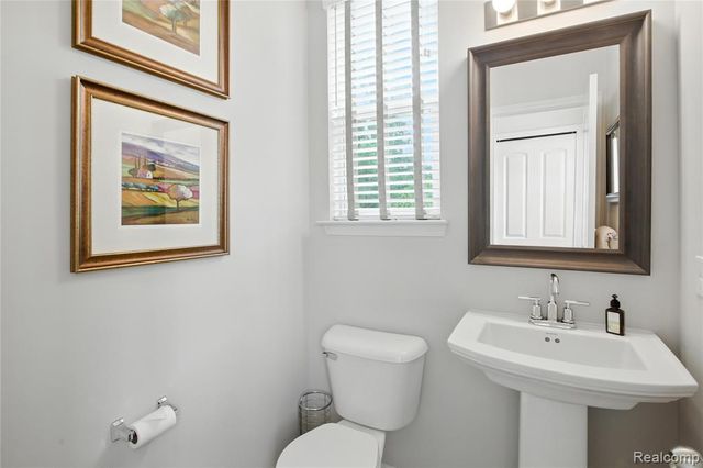 3317 Parkways Boulevard, Auburn Hills, MI 48326