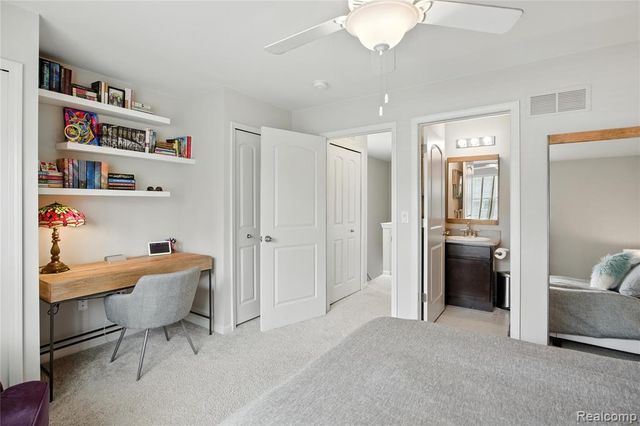 3317 Parkways Boulevard, Auburn Hills, MI 48326