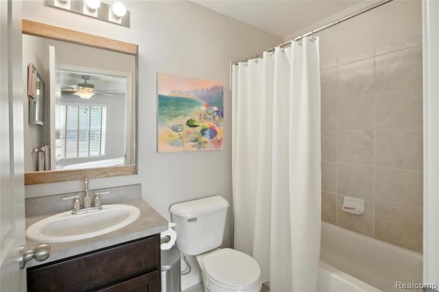 3317 Parkways Boulevard, Auburn Hills, MI 48326