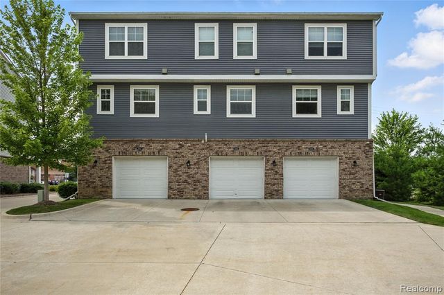 3317 Parkways Boulevard, Auburn Hills, MI 48326