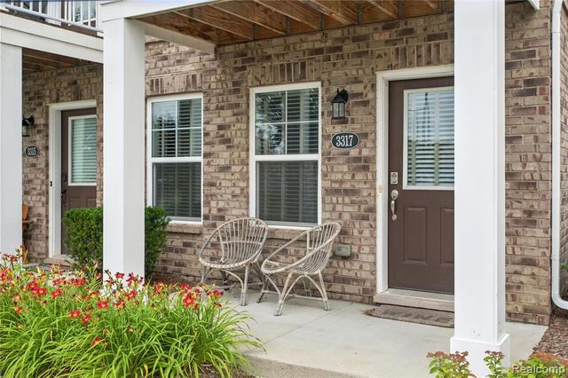 3317 Parkways Boulevard, Auburn Hills, MI 48326