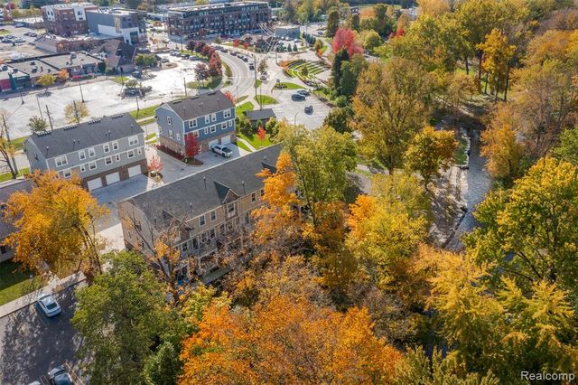 3317 Parkways Boulevard, Auburn Hills, MI 48326