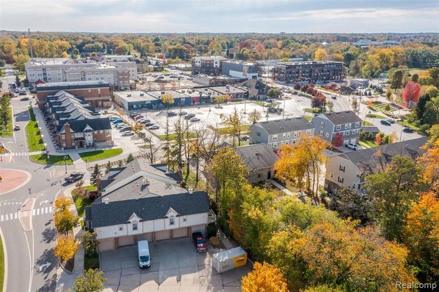 3317 Parkways Boulevard, Auburn Hills, MI 48326