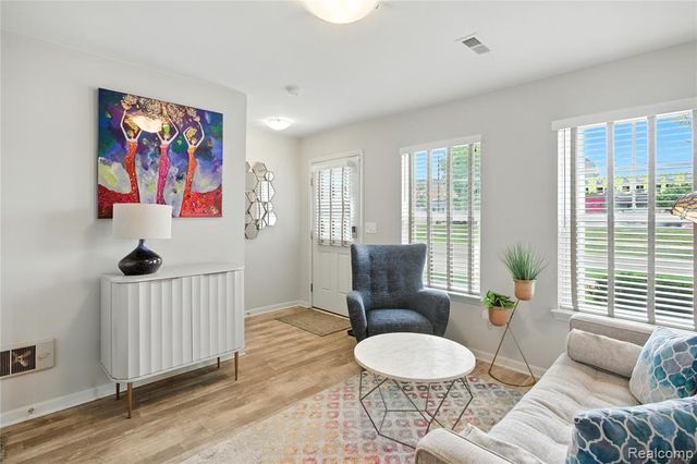 3317 Parkways Boulevard, Auburn Hills, MI 48326