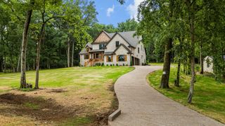 333 Burris Rd, Mount Juliet, TN 37122