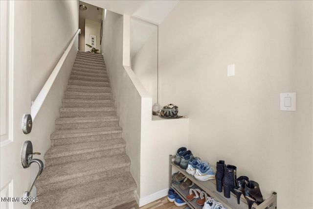 900 S South Meadows Parkway APT 2122, Reno, NV 89521
