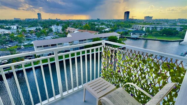 427 Golden Isles Dr 8A, Hallandale Beach, FL 33009