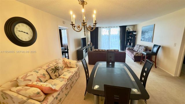 427 Golden Isles Dr 8A, Hallandale Beach, FL 33009