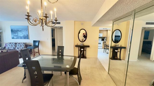 427 Golden Isles Dr 8A, Hallandale Beach, FL 33009
