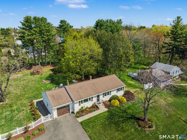 55 Surrey Drive, North Haven, CT 06473