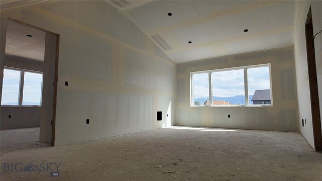 200 Crossbill Road, Bozeman, MT 59718