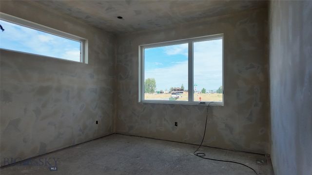 200 Crossbill Road, Bozeman, MT 59718