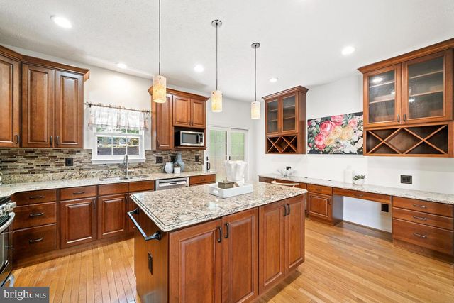 1502 AVENNEL WAY, Crofton, MD 21114