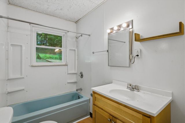 452 County Road 213, Athens, TN 37303