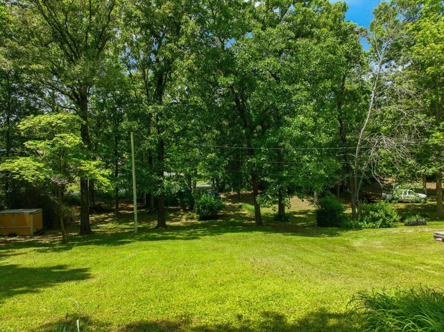 452 County Road 213, Athens, TN 37303