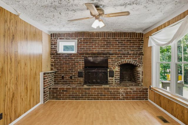 452 County Road 213, Athens, TN 37303