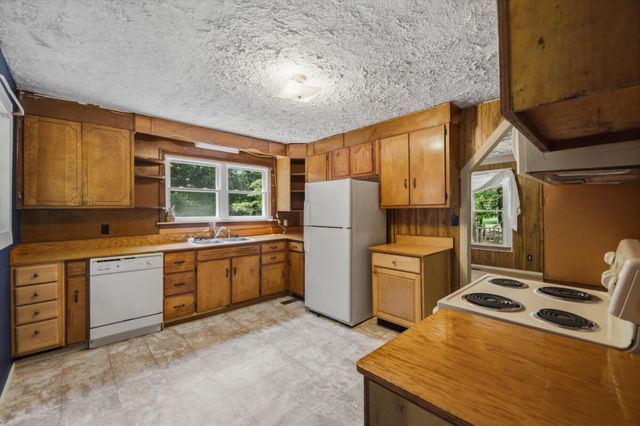 452 County Road 213, Athens, TN 37303