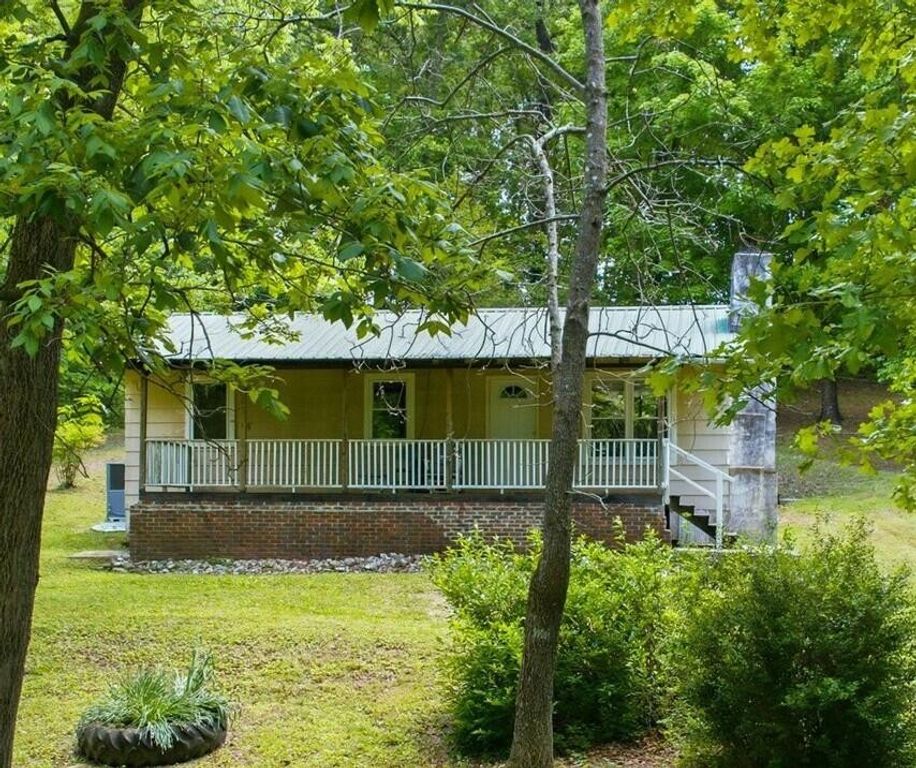 452 County Road 213, Athens, TN 37303