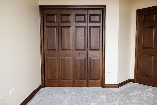 160 S River Street 211, Aurora, IL 60506