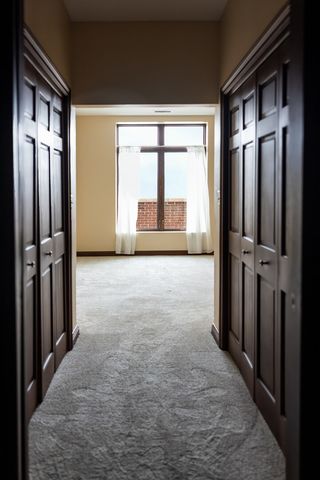 160 S River Street 211, Aurora, IL 60506