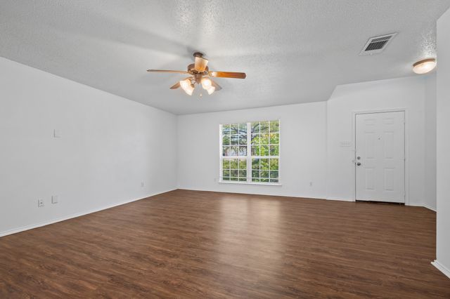 2817 Island Wren Drive, Mesquite, TX 75181