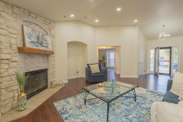 8530 W Woodfield COURT, Franklin, WI 53132