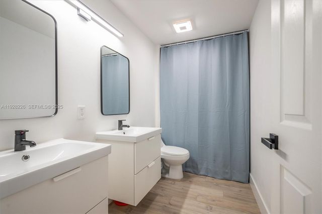 15694 NW 12th Ct, Pembroke Pines, FL 33028