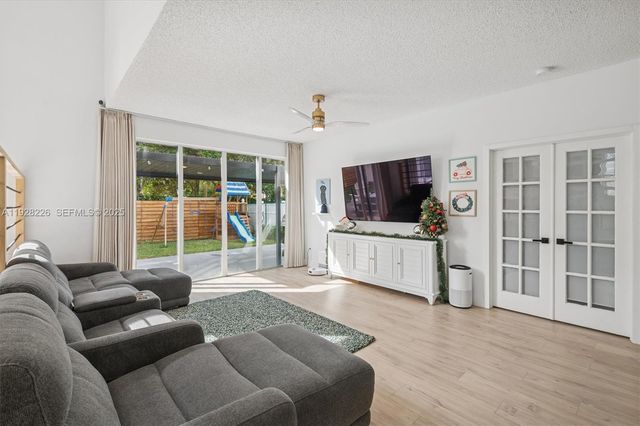 15694 NW 12th Ct, Pembroke Pines, FL 33028