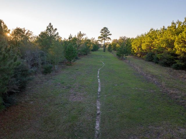 82B Ron Walker Lane, Bedias, TX 77831