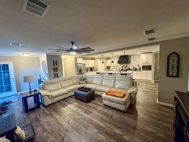 82B Ron Walker Lane, Bedias, TX 77831