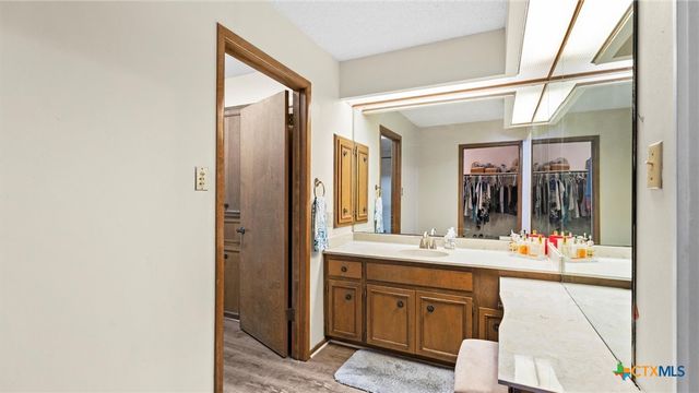 10931 Whisper Valley Street, San Antonio, TX 78230