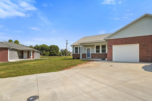 107 Weber Court, Franklin, IN 46131