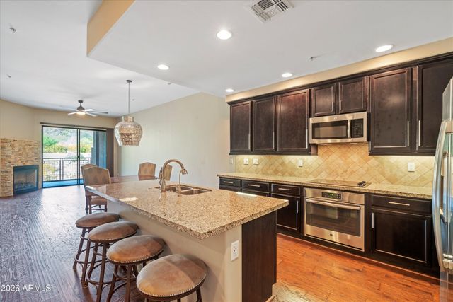 36600 N CAVE CREEK Road B20, Cave Creek, AZ 85331