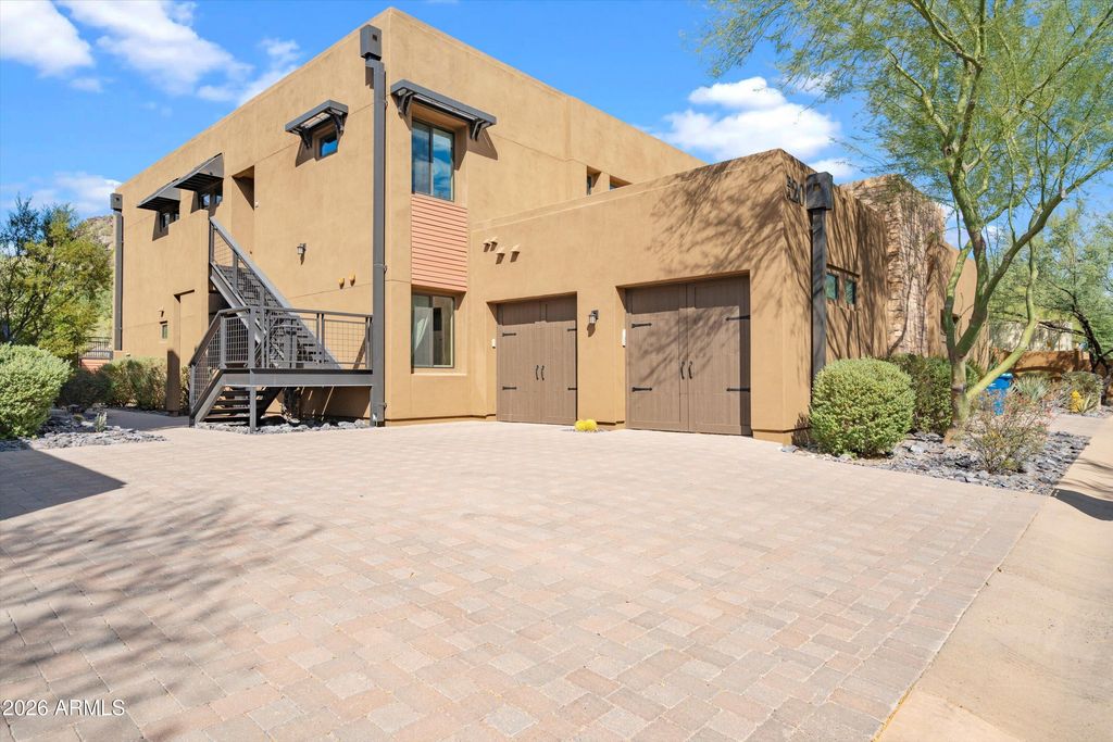 36600 N CAVE CREEK Road B20, Cave Creek, AZ 85331
