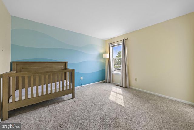 301 OLIPHANT LN, Mount Laurel, NJ 08054