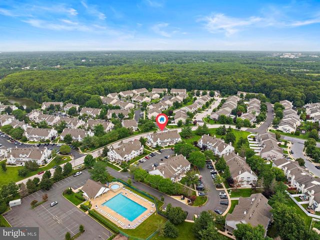 301 OLIPHANT LN, Mount Laurel, NJ 08054