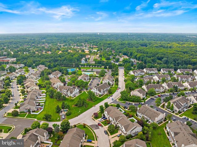 301 OLIPHANT LN, Mount Laurel, NJ 08054