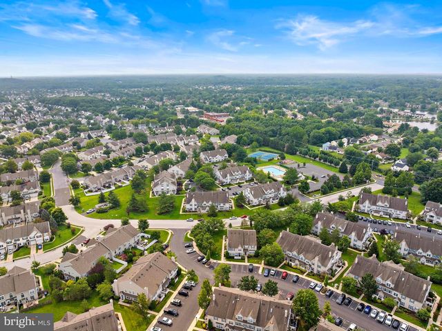 301 OLIPHANT LN, Mount Laurel, NJ 08054
