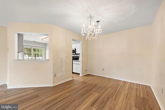 301 OLIPHANT LN, Mount Laurel, NJ 08054