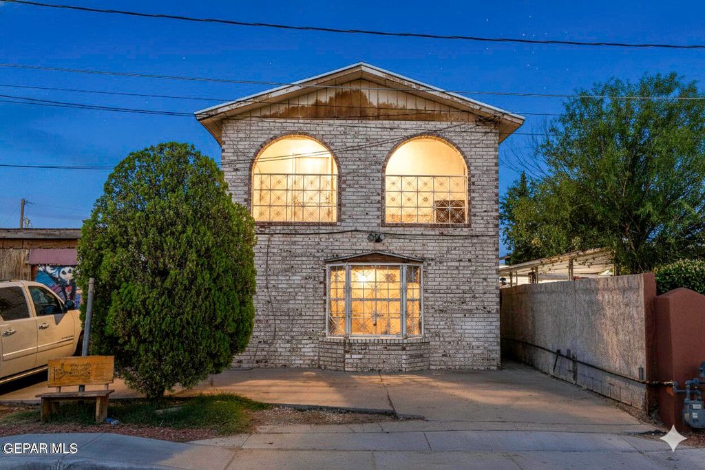104 CALLE DIAZ, Sunland Park, NM 88063