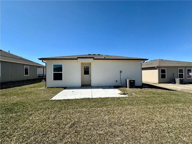 20843 Fairview Street, Edgerton, KS 66021